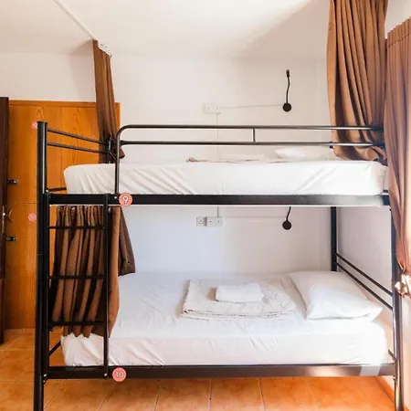 Hostel Nissus Urban