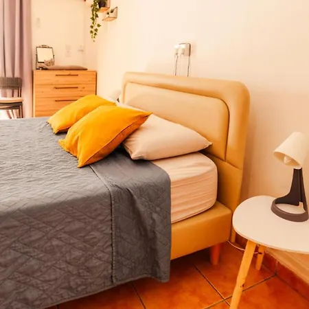 Urban Collective * أيا نابا