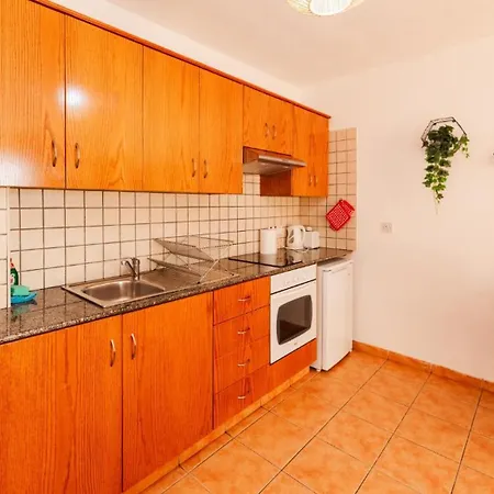 Urban Collective * أيا نابا