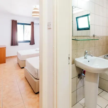 Urban Collective Hostel *